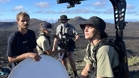 Best boy Quirin Wolff and DP Tobias Blickle during a short break