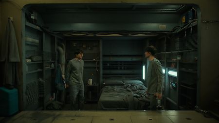 “Mickey 17”: For scenes with more than one Mickey, visual effects supervisor Dan Glass adopted a clever process that allowed two performances by Robert Pattinson to be filmed separately as though they were normal scenes with no VFX.